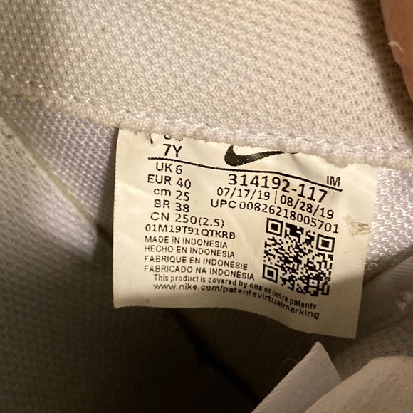 Nike Air Force one fiery butterfly sneakers - Picture 7 of 13